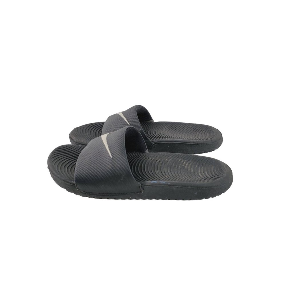 Nike Boy's Black Swoosh Outdoor Casual Slip On Slide Sandal Size US 3Y‎